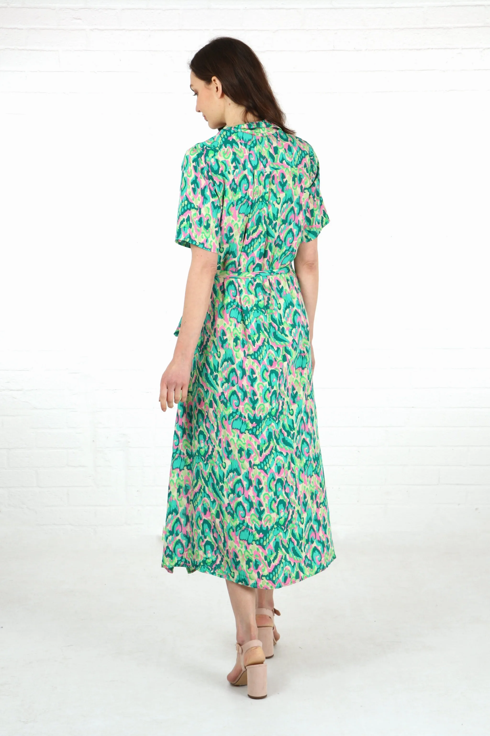 Abstract Print Short Sleeve Button Down Midi Shirt Dress in Green