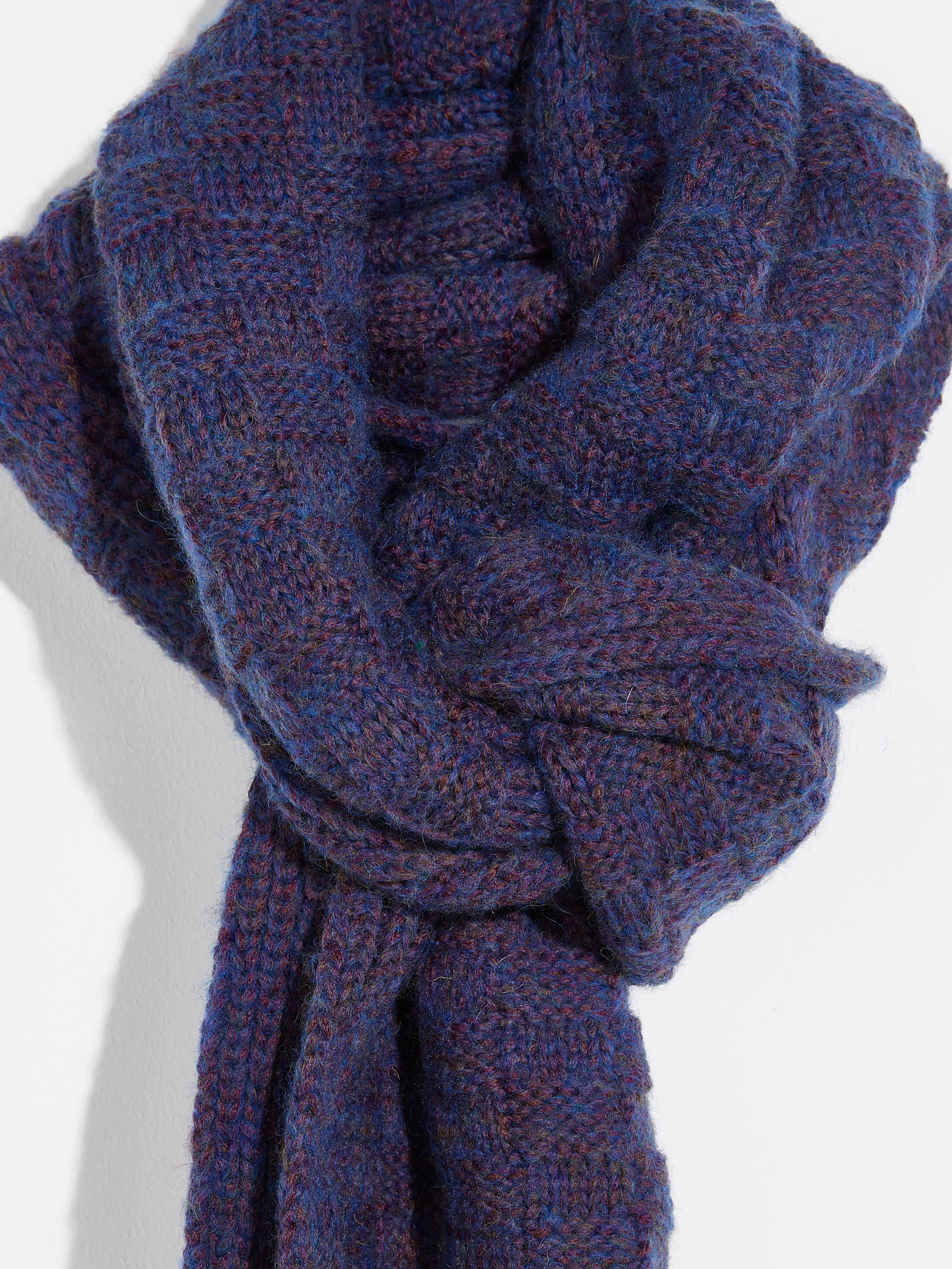 Atorf Scarf (232 / G / COMBO A)