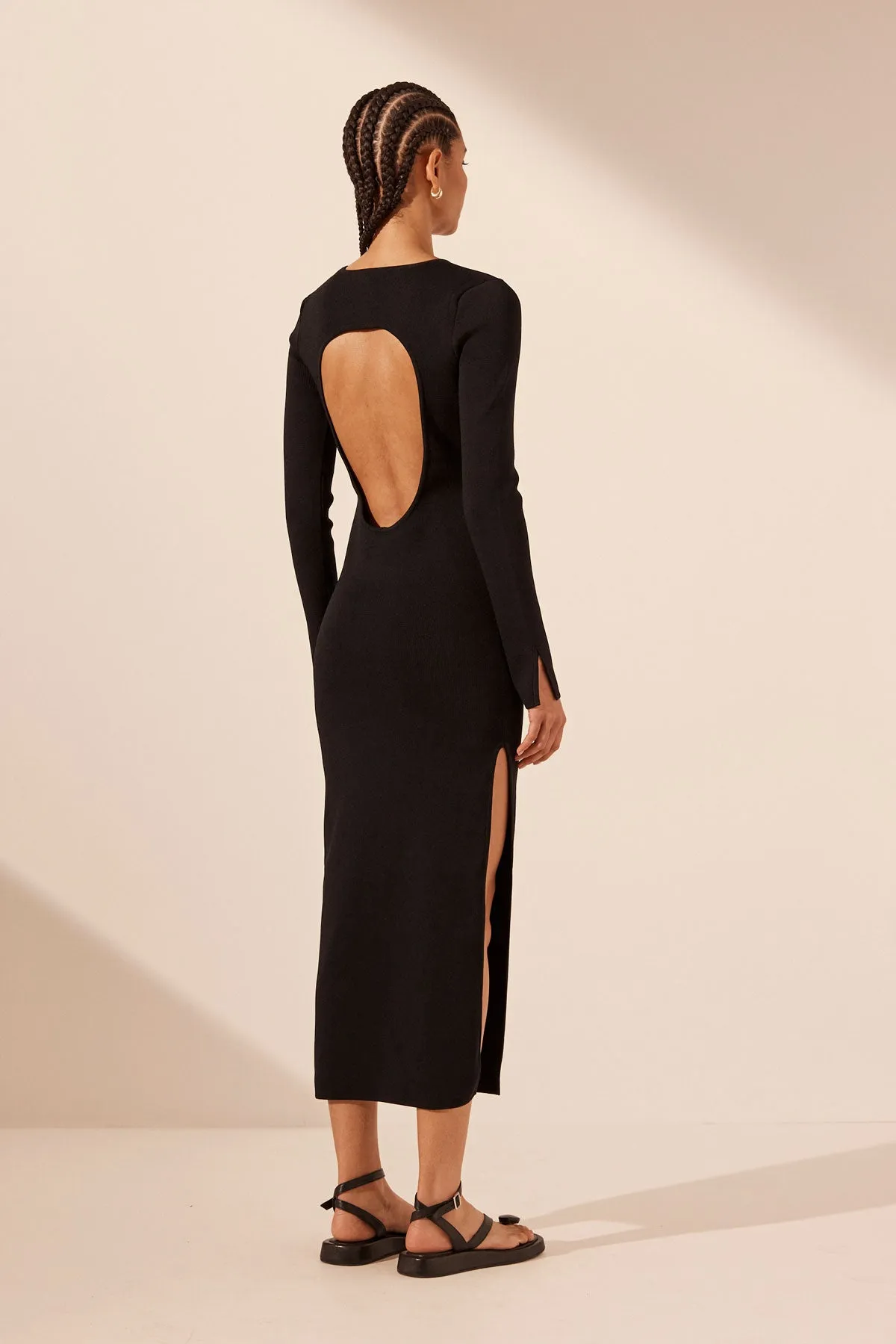 BASIC LONG SLEEVE OPEN BACK MIDI DRESS - BLACK