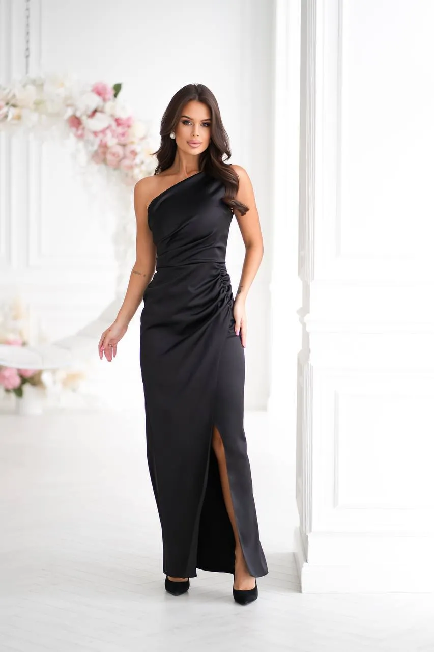 Black maxi dress “Serena”