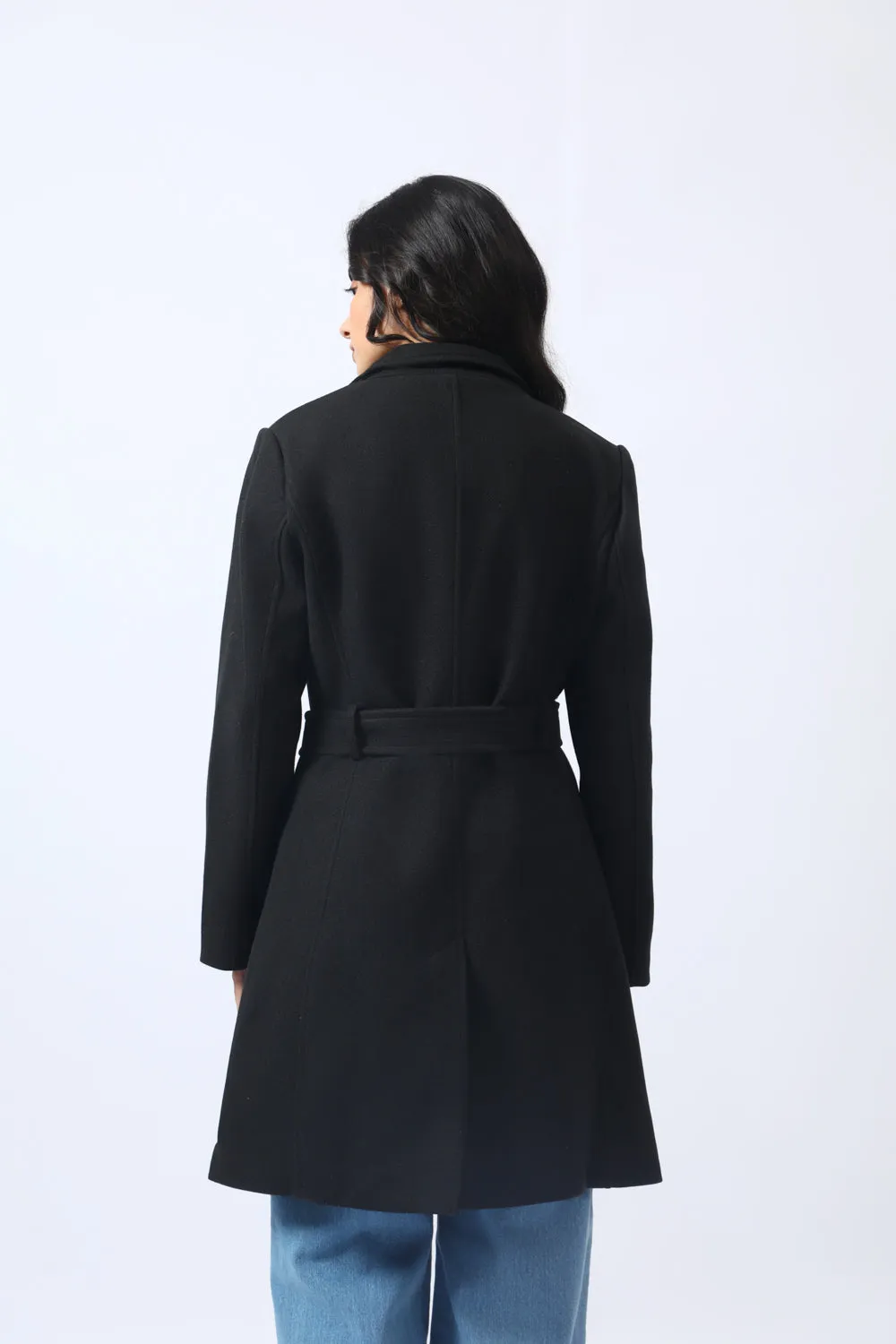 COAT WITH COLLAR DETAIL