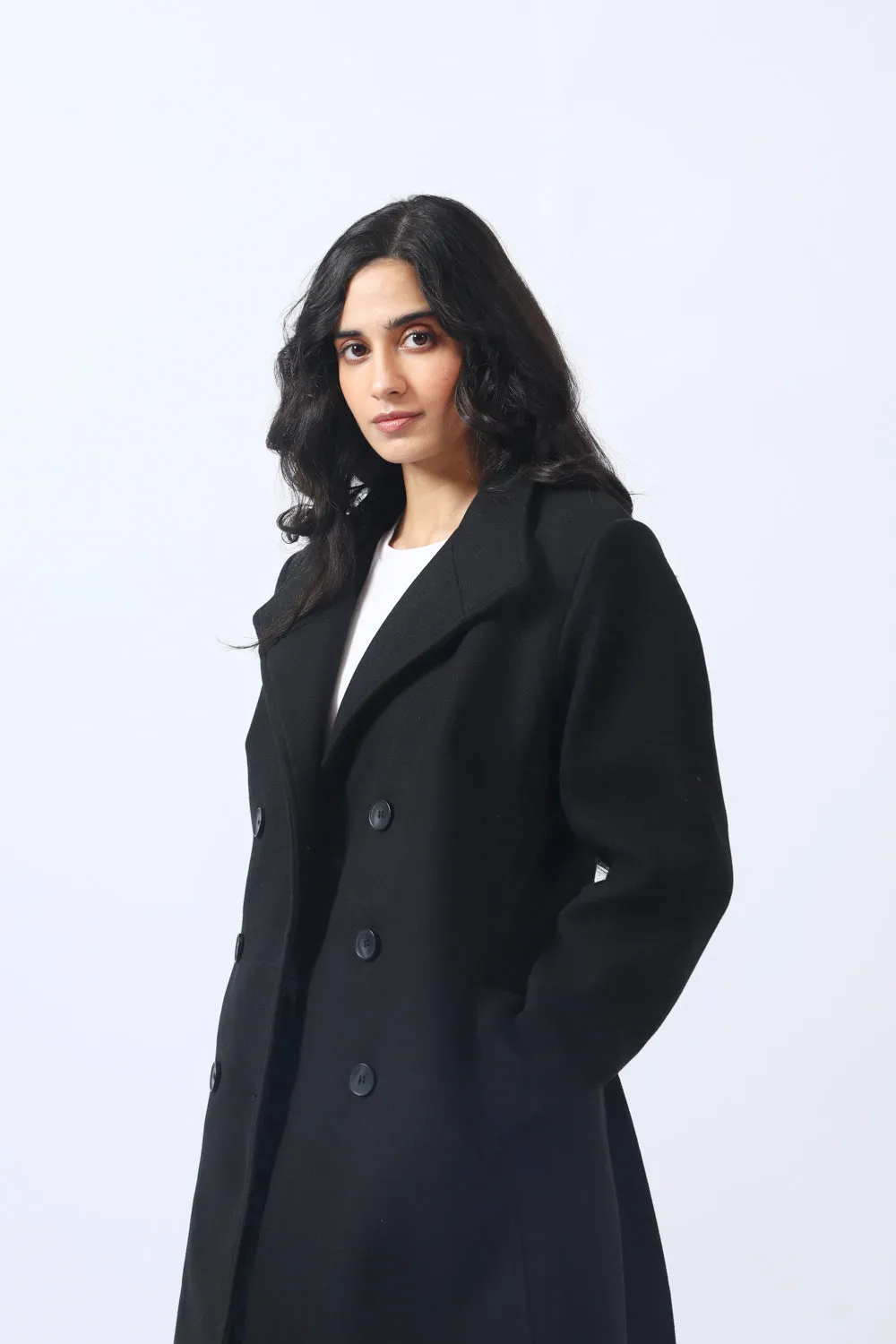 COAT WITH COLLAR DETAIL