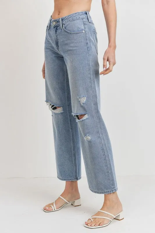 LOW RISE DISTRESSED STRAIGHT JEANS