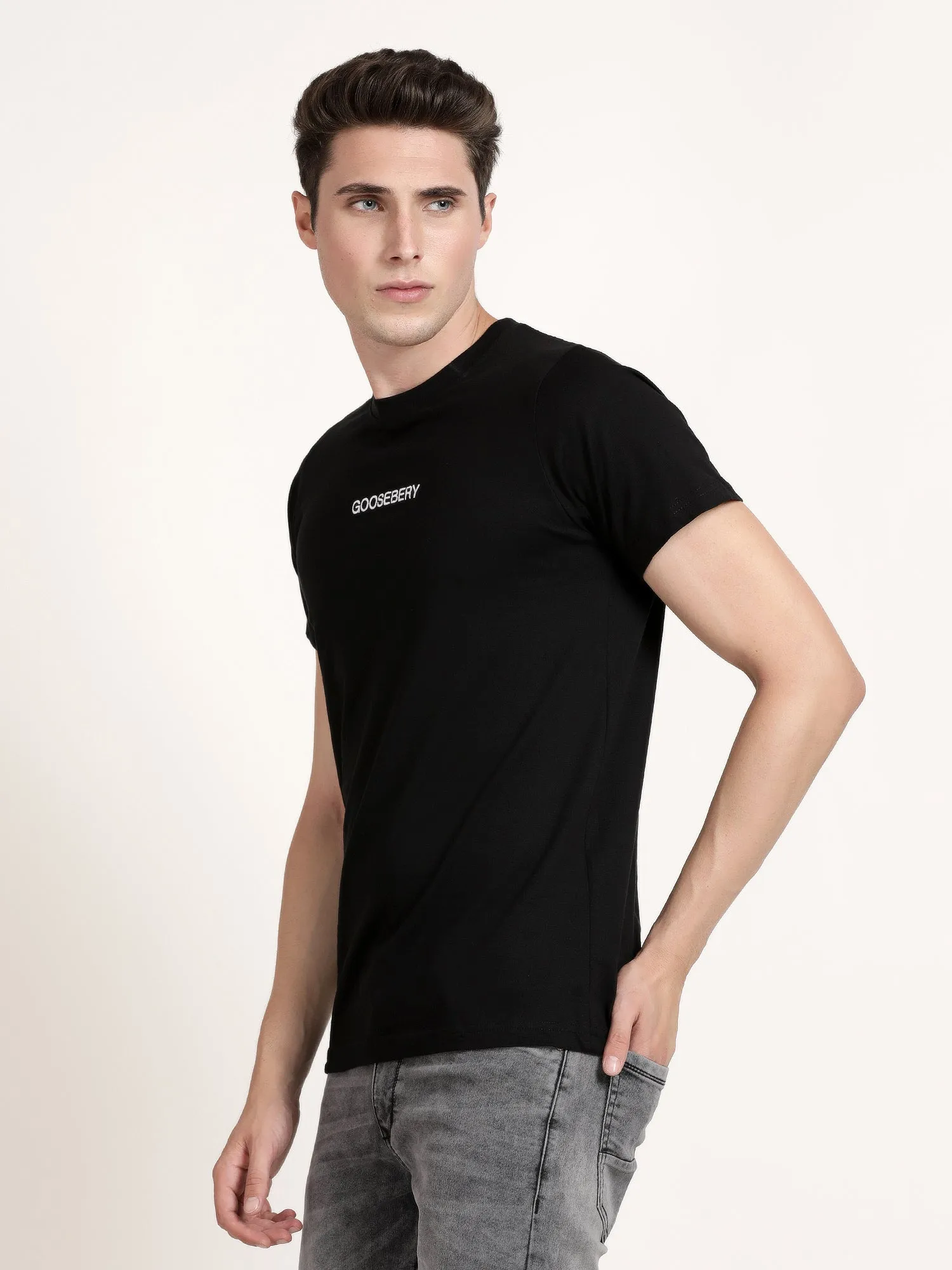 Men Black Solid Round Neck T-shirt (SPINA1002)