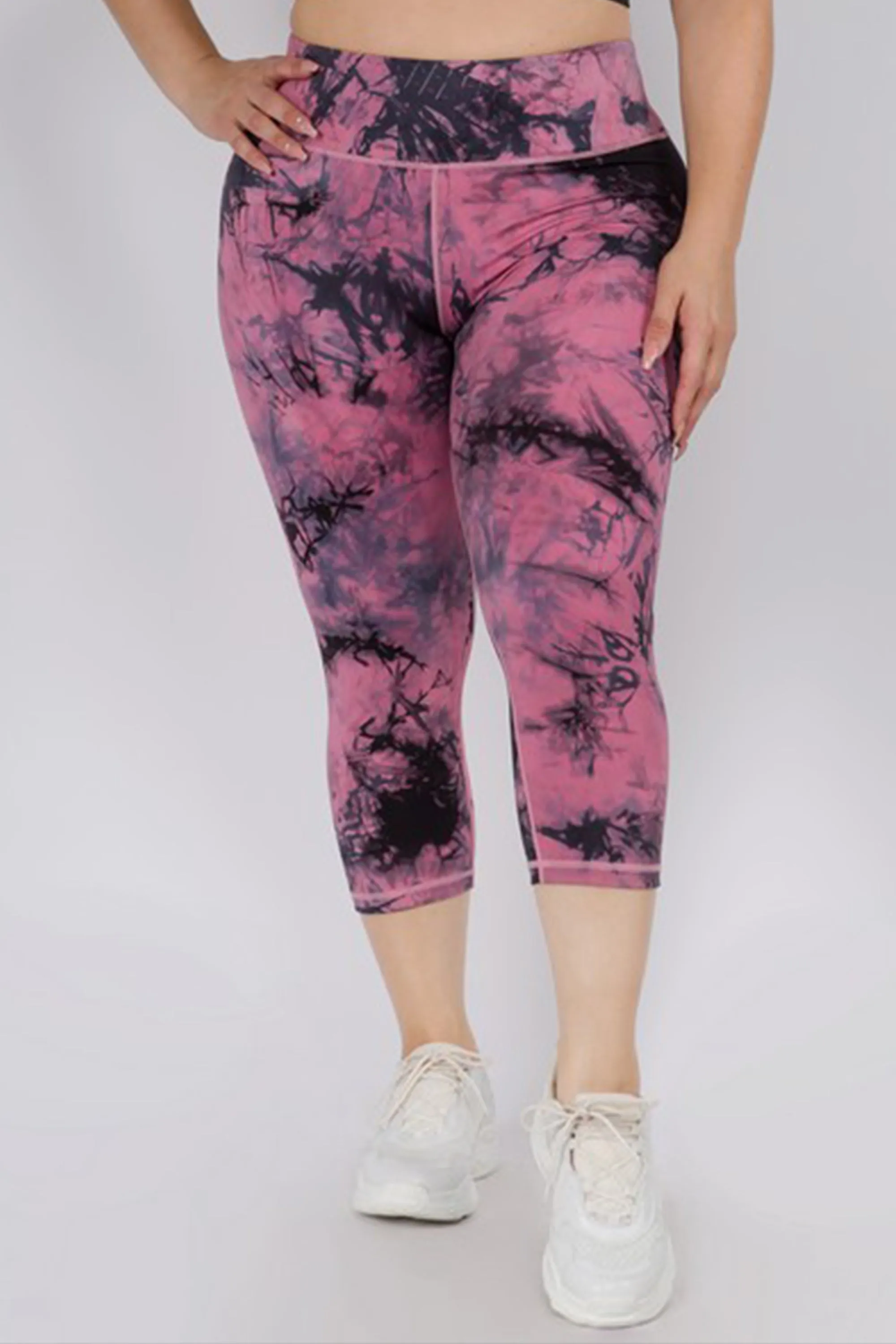 Plus Size Wild and Free Tie-Dye Print Active Capri Leggings